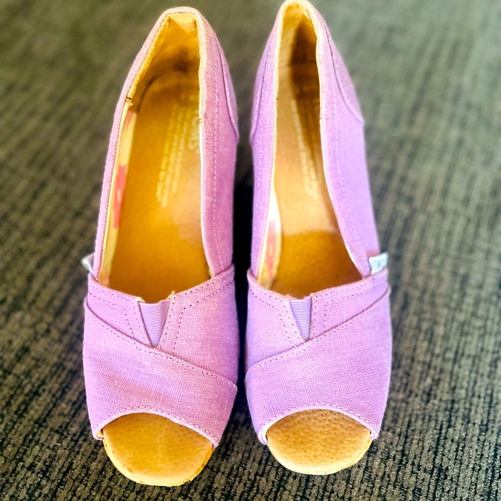 Toms Vibrant Purple Wedge Sandals